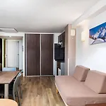 Sowell Residences Pierre Blanche 4*