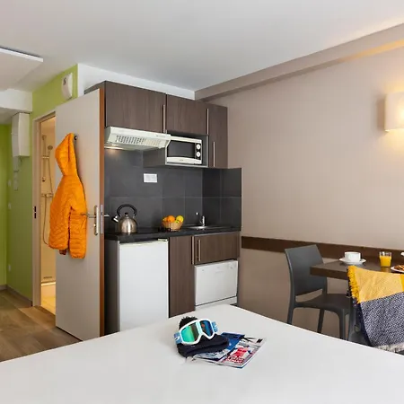 Sowell Residences Pierre Blanche Apartahotel 4*
