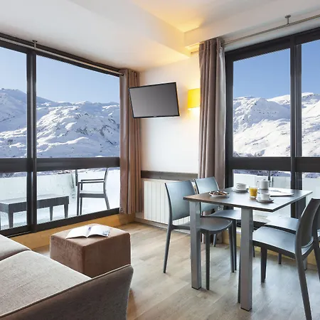 Sowell Residences Pierre Blanche 4* סן-מרטין-דה-בלוויל