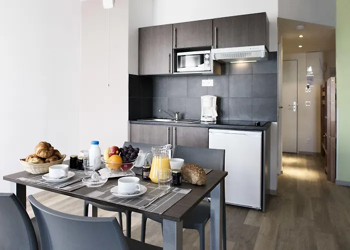Aparthotel Sowell Residences Pierre Blanche 4*